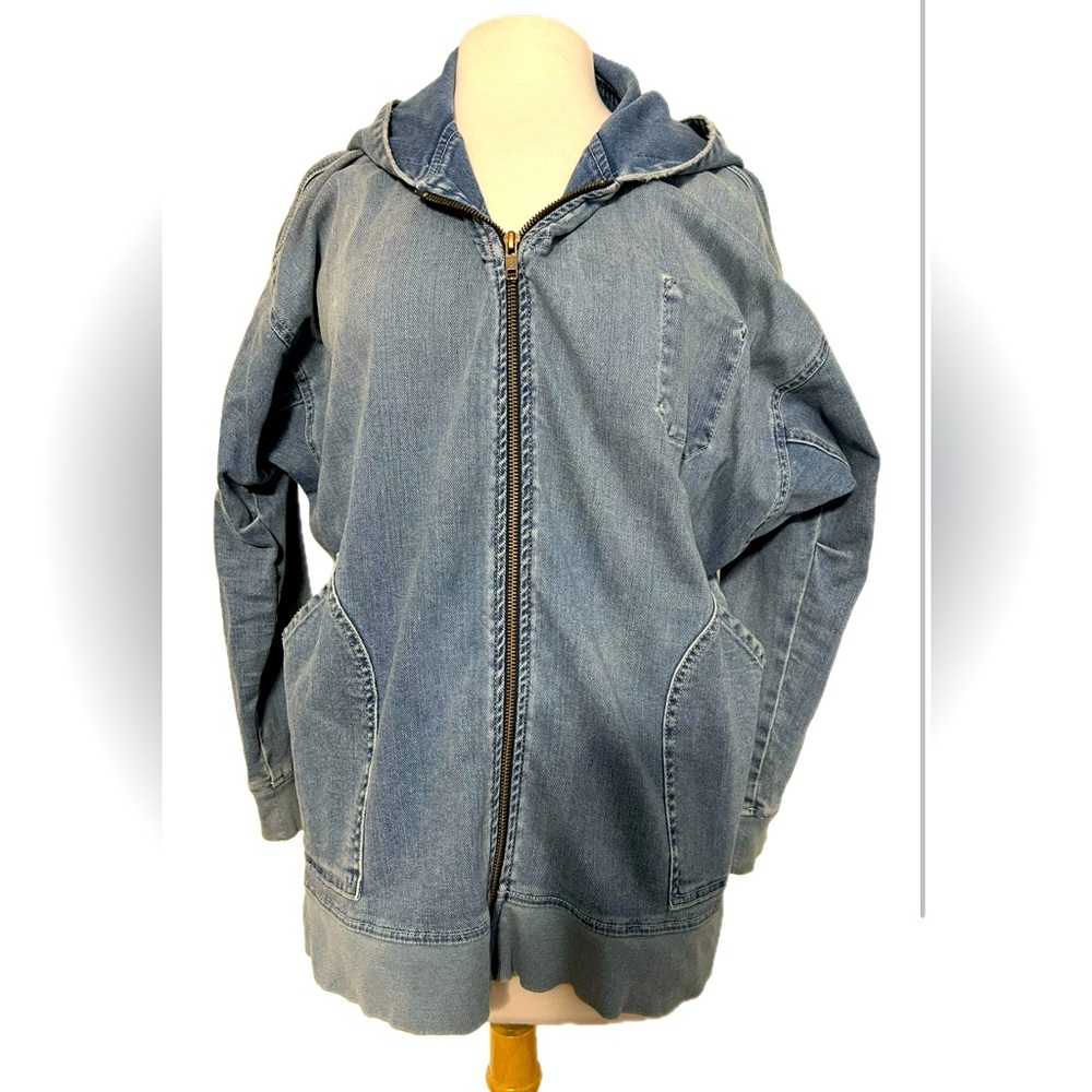 Current/Elliott “Lounge Hoody” women’s denim jacket. Size Large.